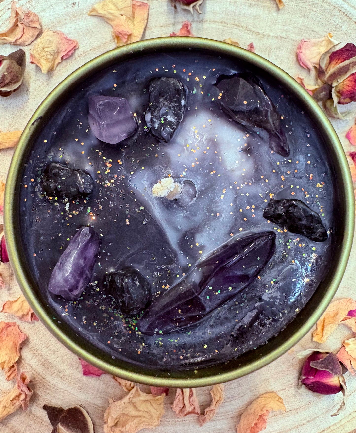 Universal Protection Crystal Candle – Black Tourmaline & Amethyst | Hand-Poured Soy Wax Candle