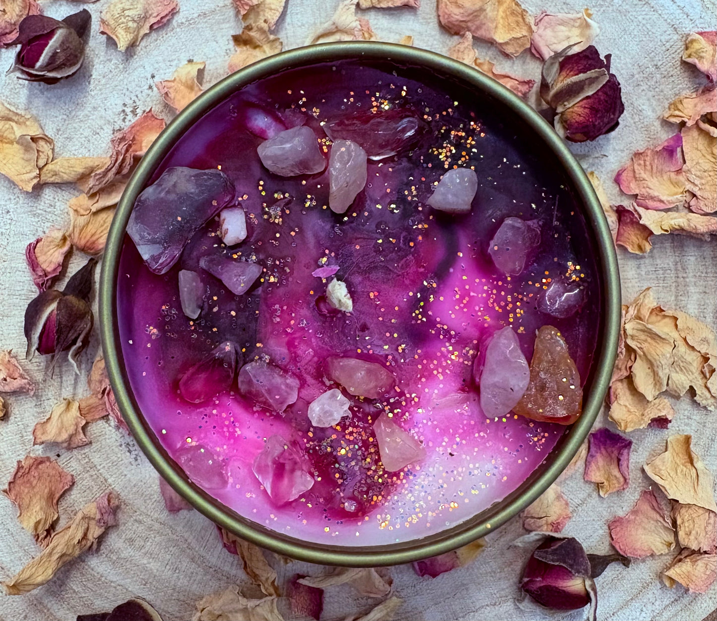 Love Magnet Crystal Candle – Rose Quartz & Clear Quartz | Hand-Poured Soy Wax Candle
