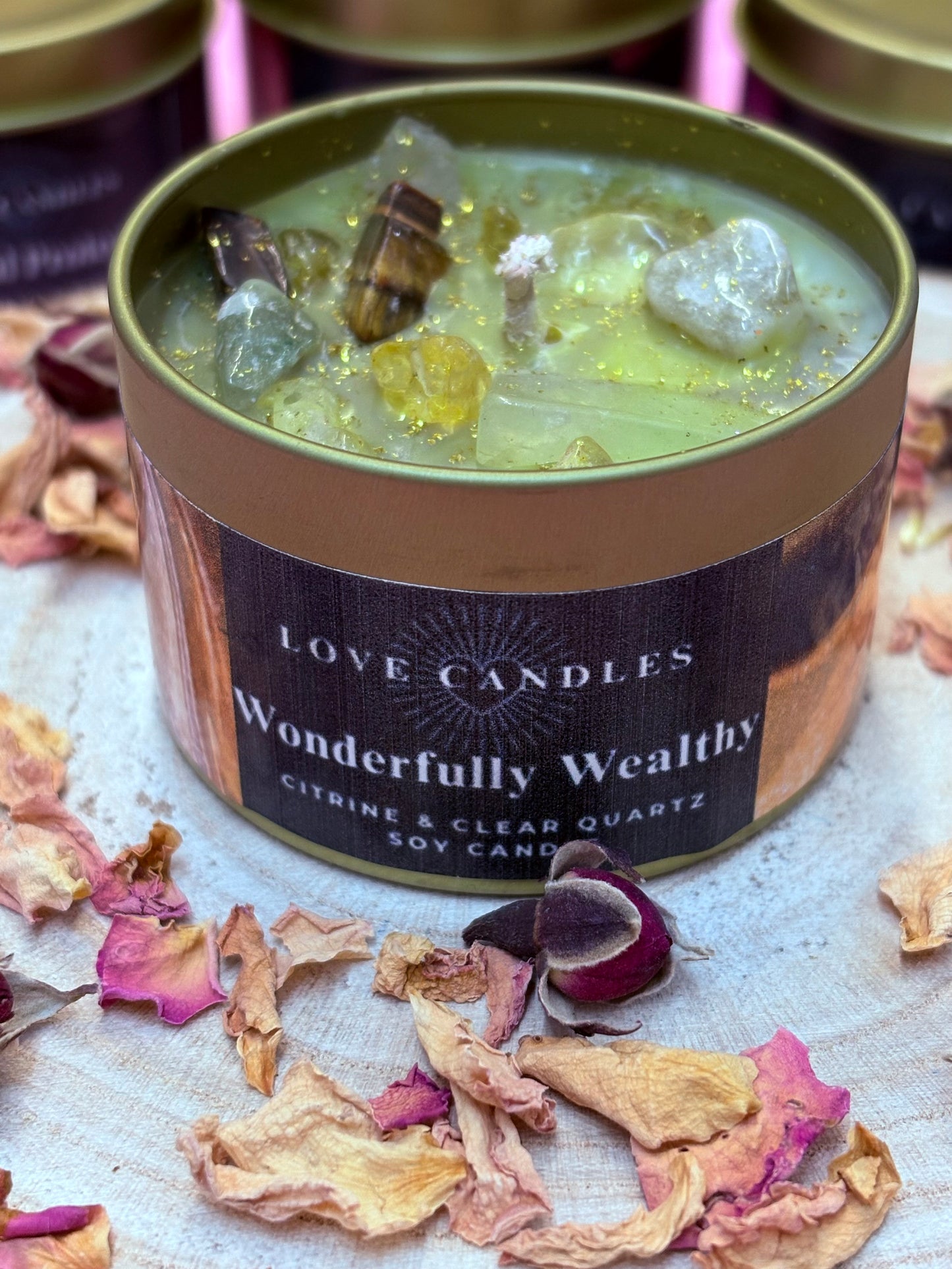 Wonderfully Wealthy Crystal Candle – Citrine, Tiger’s Eye, Green Aventurine & Clear Quartz | Soy Wax
